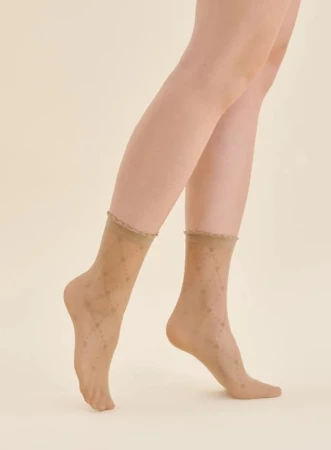 Skarpetki Gabriella Suni w Kropki i Serduszka  Beige.jpg