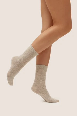 Skarpetki Damskie z Wełną Merino Gabriella GB006 Prążkowane Ciepłe Latte Melange.webp